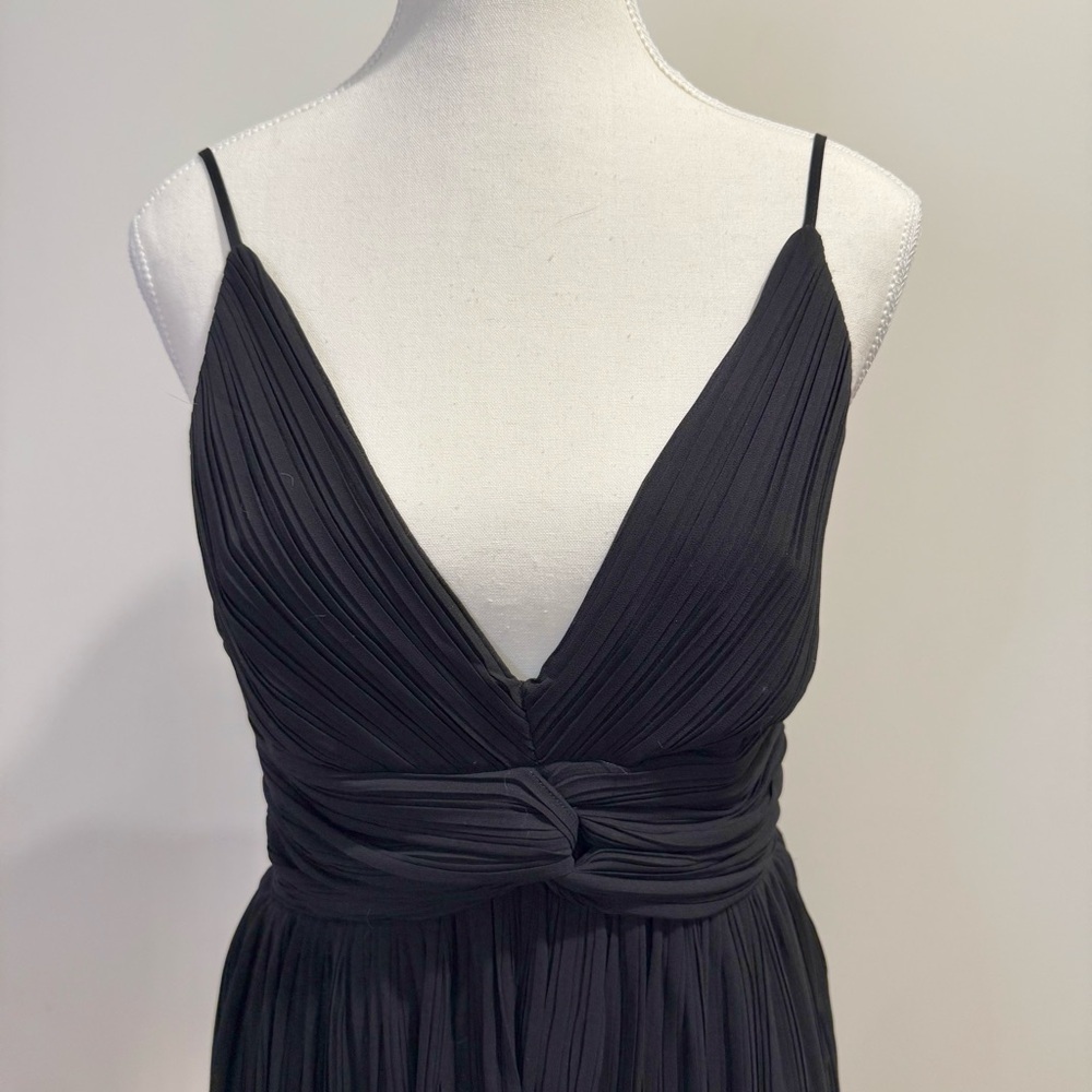 Dynamite | women's small v-neck pleated flowy Black Mini Dress twist front - Picture 3 of 6